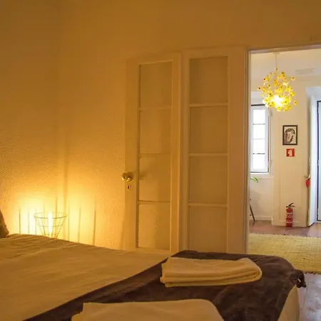 Bairro Alto Quiet & Central Apartment Lisbon